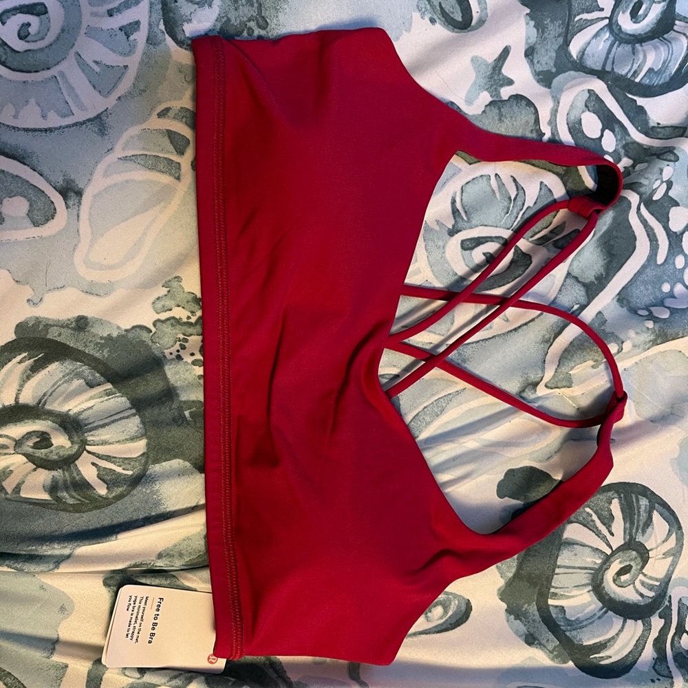 Lululemon free to be bra